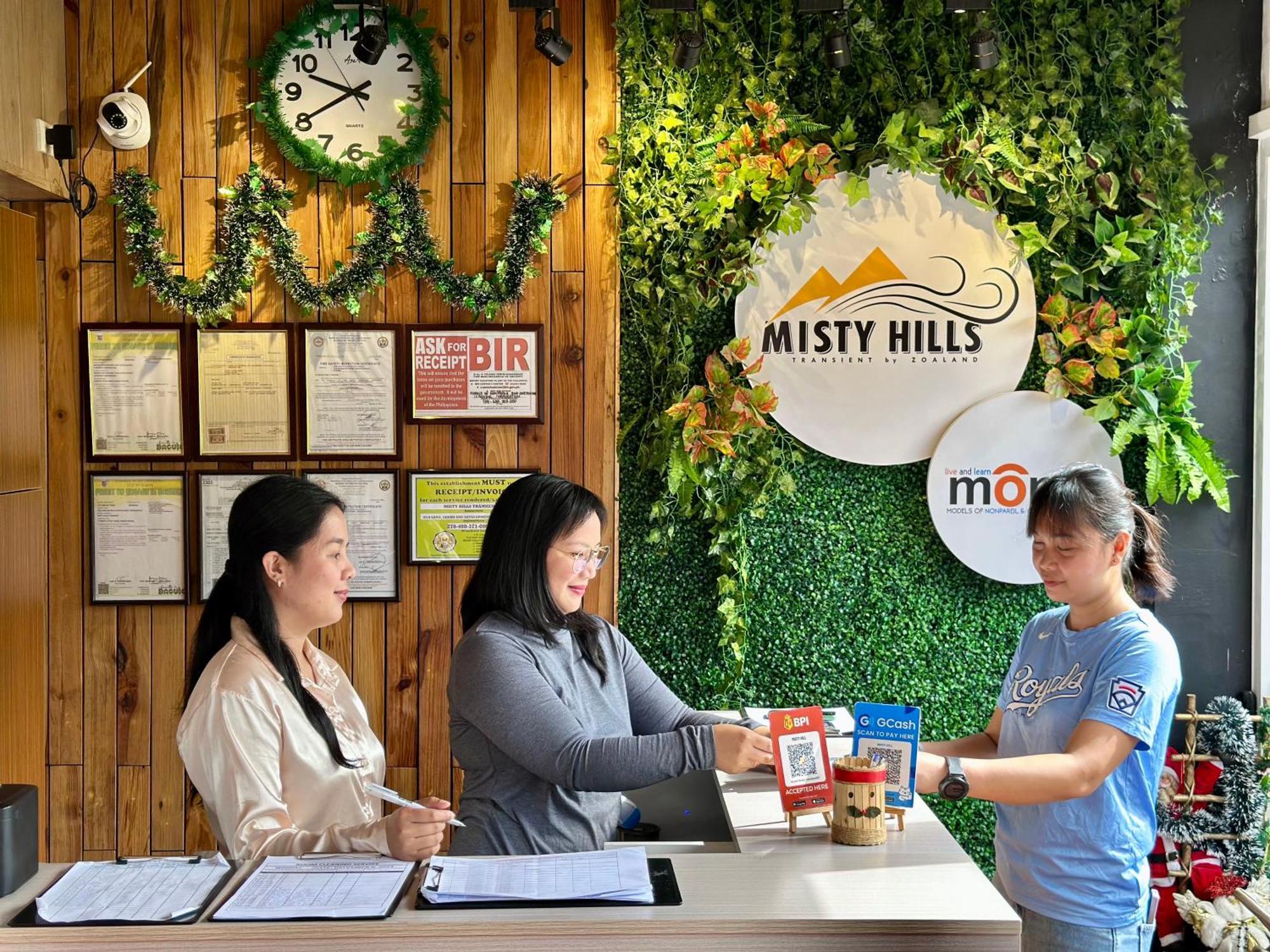 Misty Hills Aparthotel Baguio City Buitenkant foto
