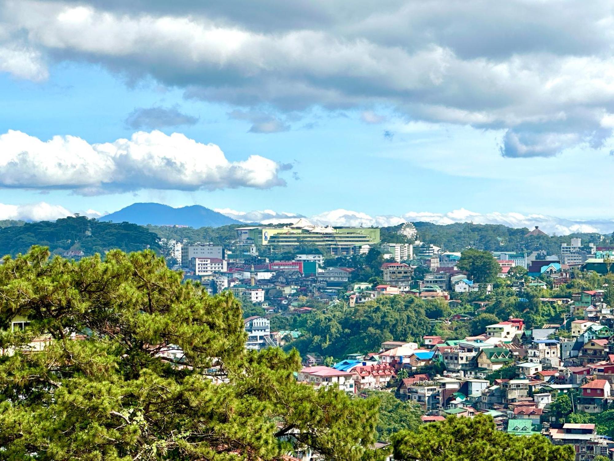 Misty Hills Aparthotel Baguio City Buitenkant foto